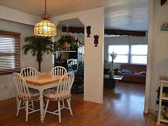 5th image of 262 Jamaica St #262