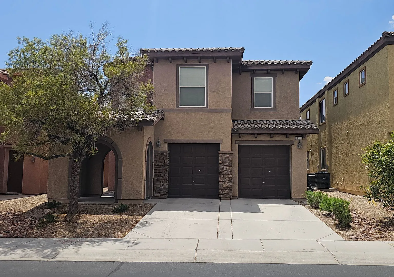 Luxury Living in Guard-Gated Rhodes Ranch | 3 Bed + Den & Loft — Photo 1