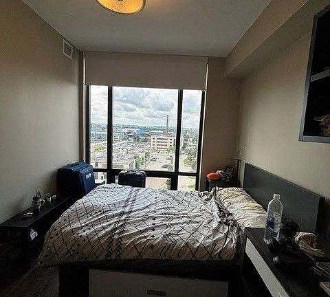 4th image of 330 Phillip St S #1002