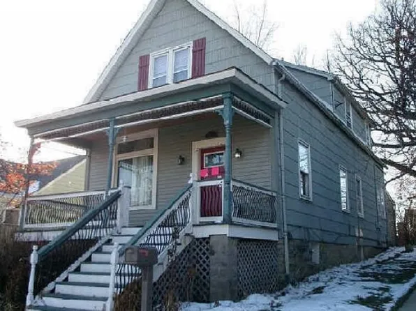 12552 Highland Ave, Blue Island, IL 60406