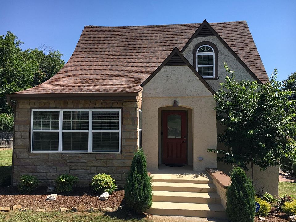 1st image of 309 Lancaster Ave