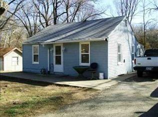 2901 SE 21st St, Topeka, KS 66607