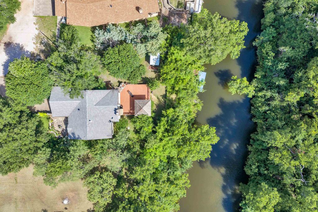 Apartment in Burnet, Hoover Valley - View 2
