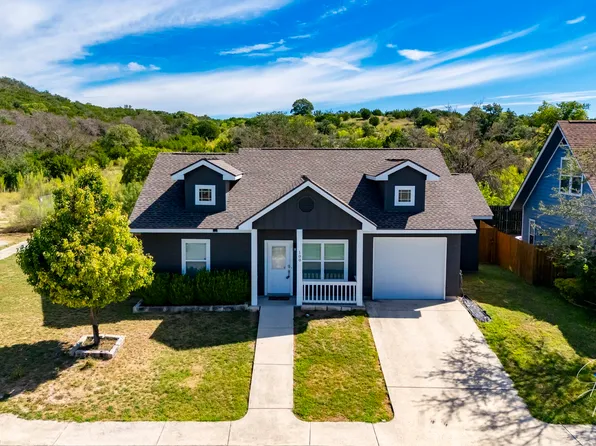 100 Jasper Ln, Kerrville, TX 78028