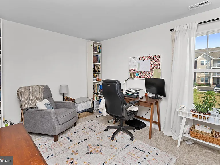 10 Roberta Way — Photo 25