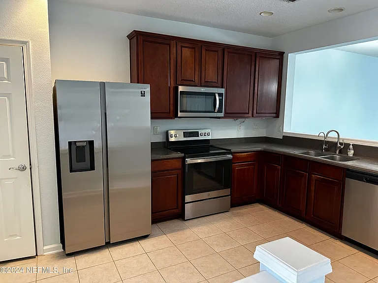 4182 Marblewood Ln — Photo 5