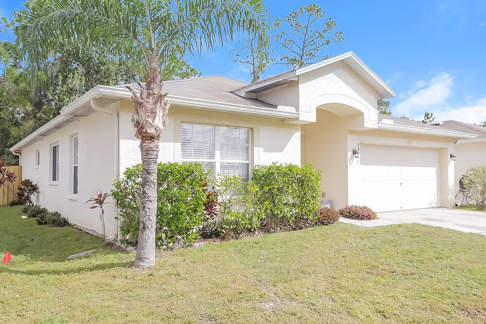 3 bed, 2.0 bath, 1510 sqft, $1,990 — Photo 3