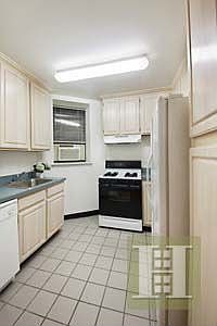 4th image of 364 W 117th St APT 1E