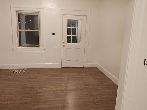 FRONT ENTRANCE TO LIVING ROOM