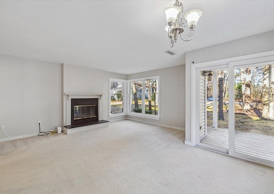 5 Walnut Ct Rockland MA Zillow