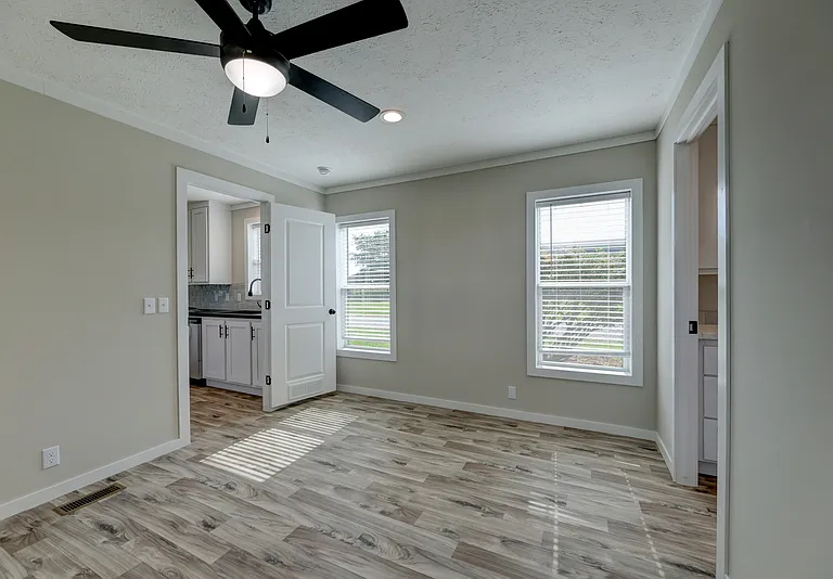 295 Seay Rd #38 — Photo 49