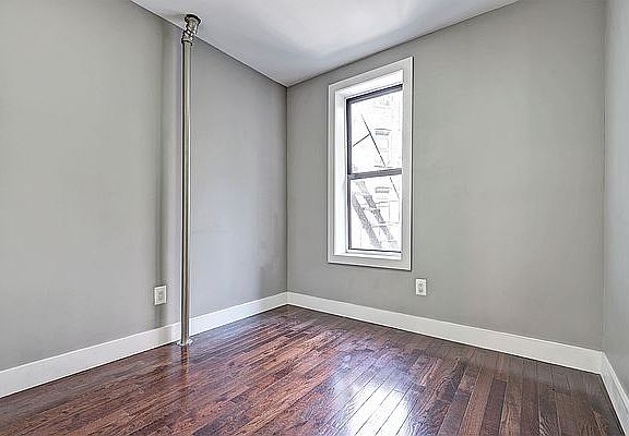 5th image of 531 W 179th St APT 34