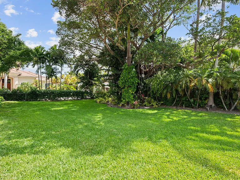 2400 Delmar Pl — Photo 42