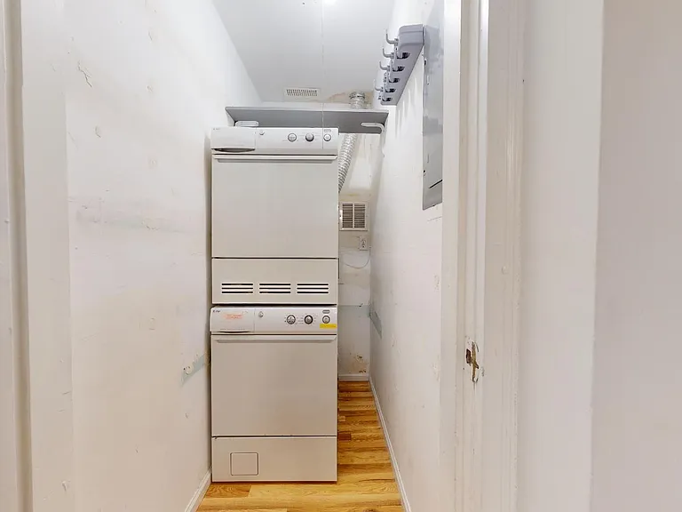 3295 Euclid Ave — Photo 19