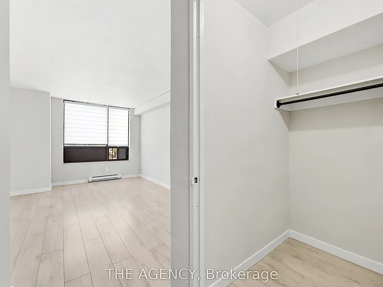2350 Dundas St W #520A — Photo 16