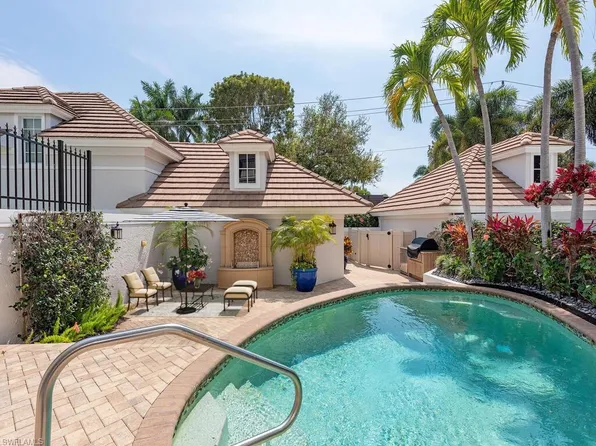 460 11th AVE S #2, NAPLES, FL 34102