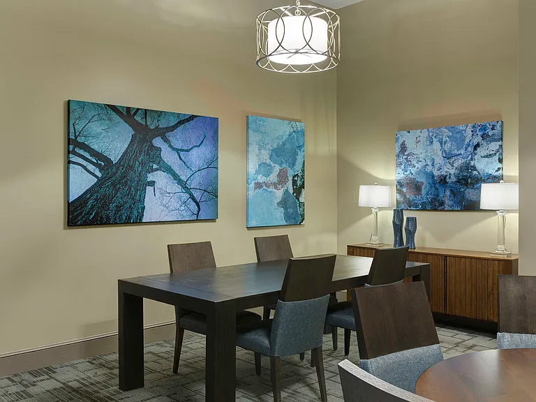 Leasing center