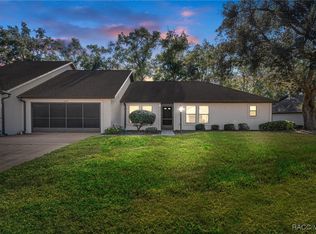 6252 W Weston Dr, Crystal River, FL 34429