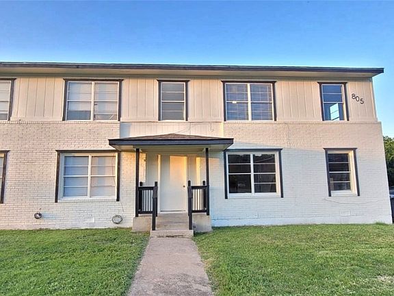 3rd image of 805 Sissom Rd