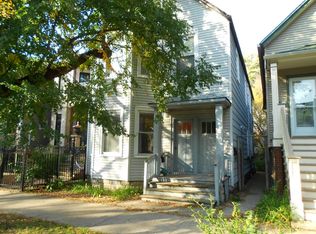 1722 W Nelson St #2, Chicago, IL 60657
