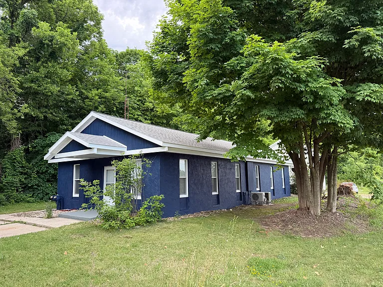 4259 Ravine Rd — Photo 2