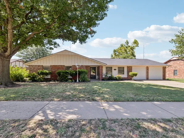 5813 Whitney Ln, Bartlesville, OK 74006
