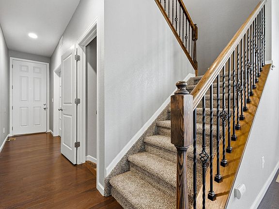 5th image of 614 W 170th Pl