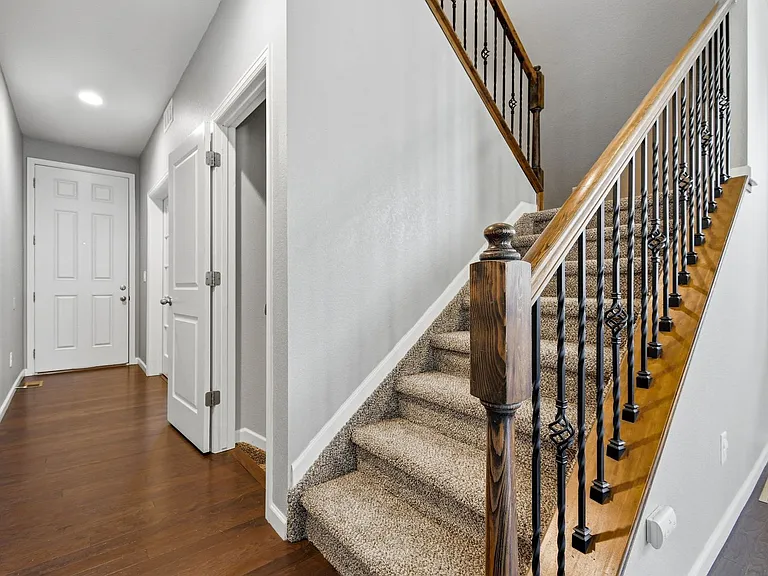 614 W 170th Pl — Photo 5