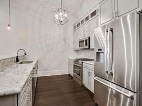 2802 Magazine St, New Orleans, LA