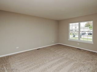 1501 Southport Ct, Zion, IL 60099