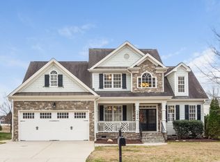1013 Lyndhurst Falls Ln, Knightdale, NC 27545