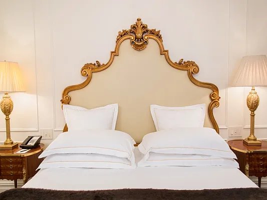 Sold by Sotheby's International Realty | media 2