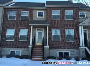 2159 Schoolmaster Dr, Chaska, MN 55318