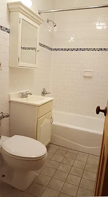 Rented by New York Private Realty Group | media 3