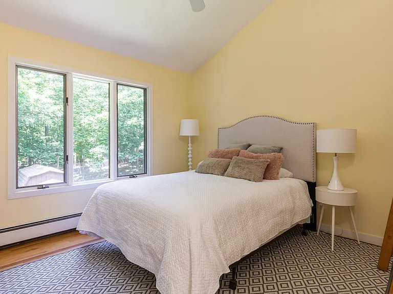 28 Pepperidge Ln — Photo 17