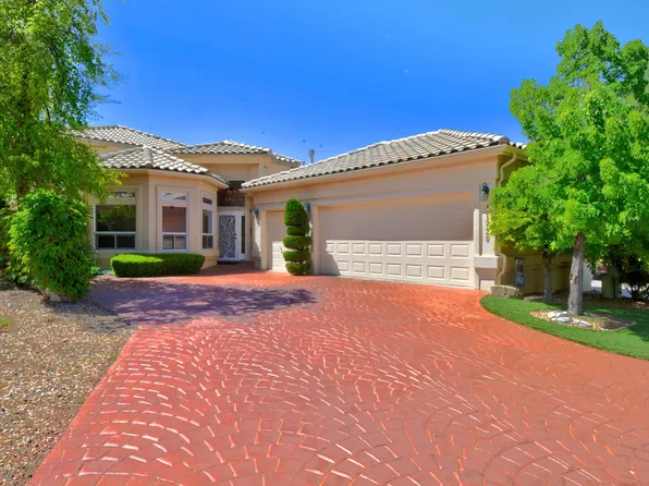 11220 Los Lagos NE, Albuquerque, NM 87111