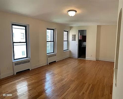 1st image of 529 E 85th St #E3
