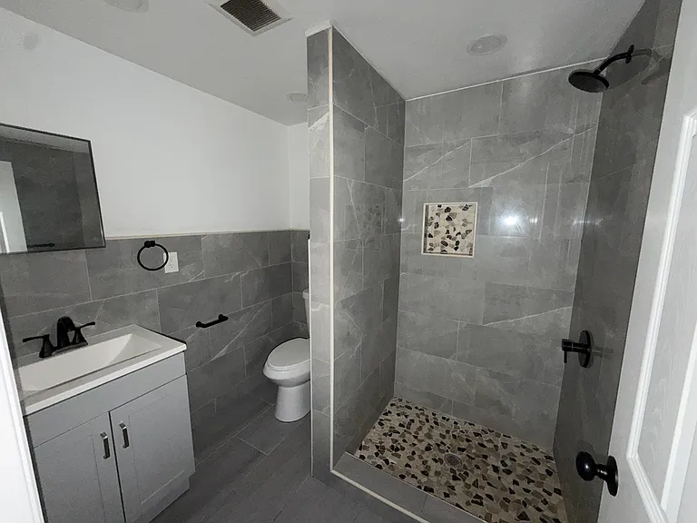331 Marshall St #1 — Photo 11
