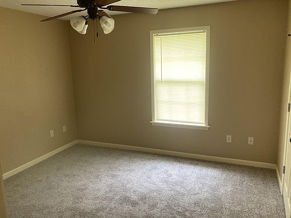 4th image of 6137 Evelyn St