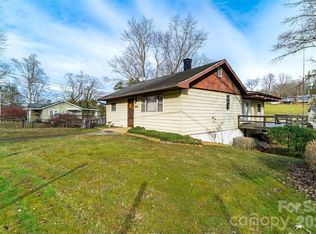 298 School Rd E, Asheville, NC 28803