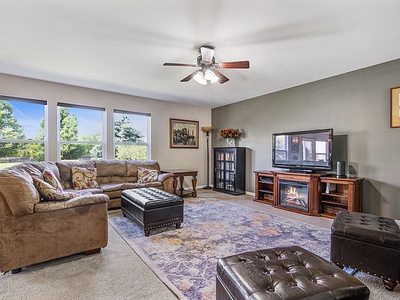 4th image of 308 Briarwood Dr