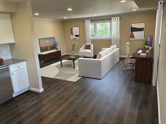 5th image of 90 Jackson St APT 2
