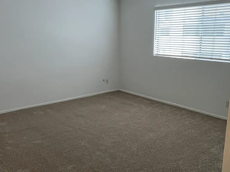 12424 Texas Ave — Photo 11