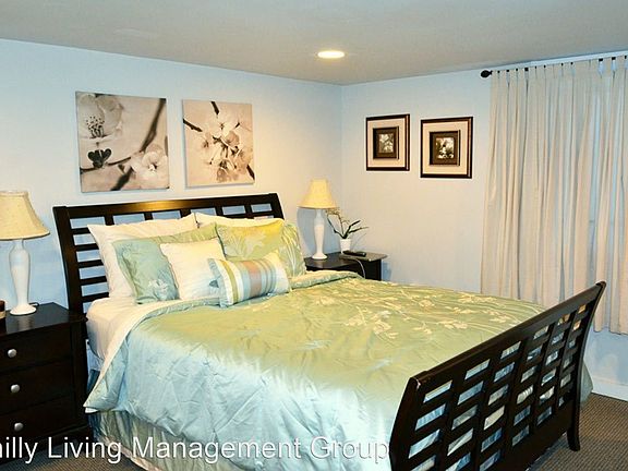 3rd image of 931 N 19th St #9282859