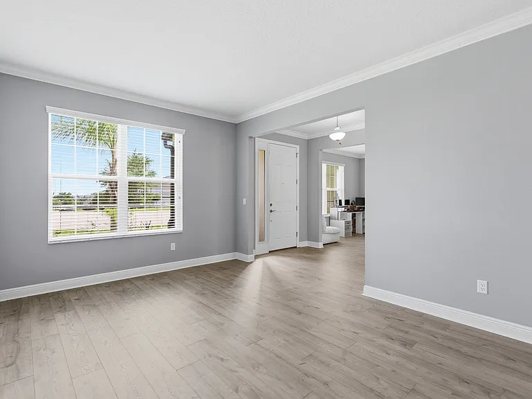9844 Cabernet Ave — Photo 4