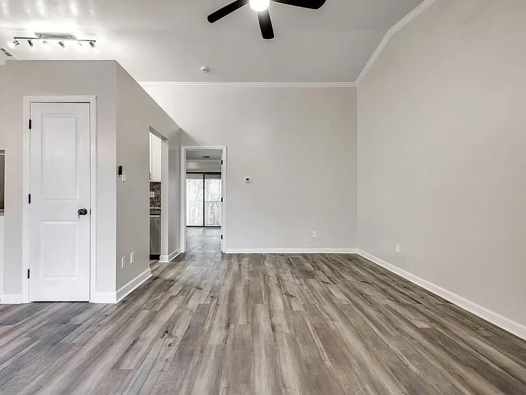 4158F Charlotte Hwy — Photo 6