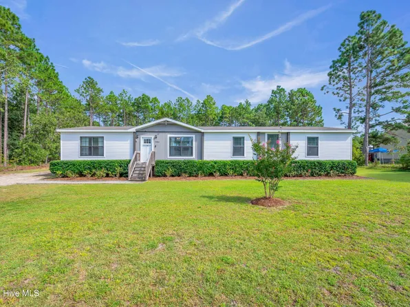 9082 Hooper Road NE, Leland, NC 28451