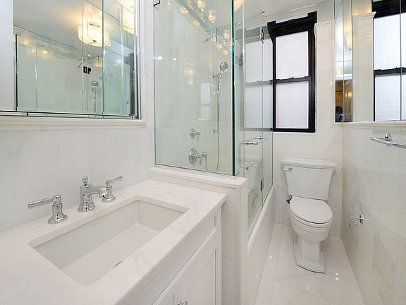 4th image of 172 W 79th St #6G