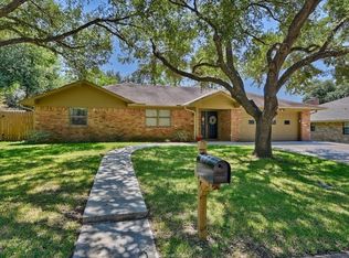 1502 Navratil Dr, Brenham, TX 77833