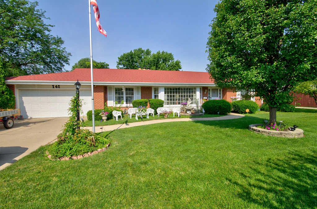 141 S Edgelawn Dr photo 1